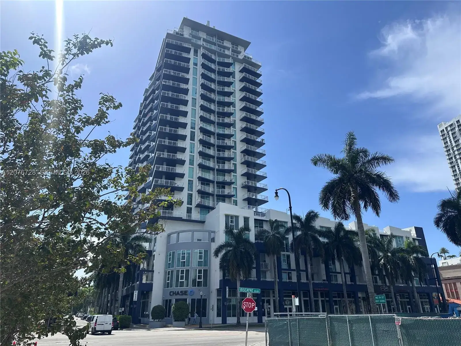 275 NE 18th St # 1810, Miami FL 33132 photo 2