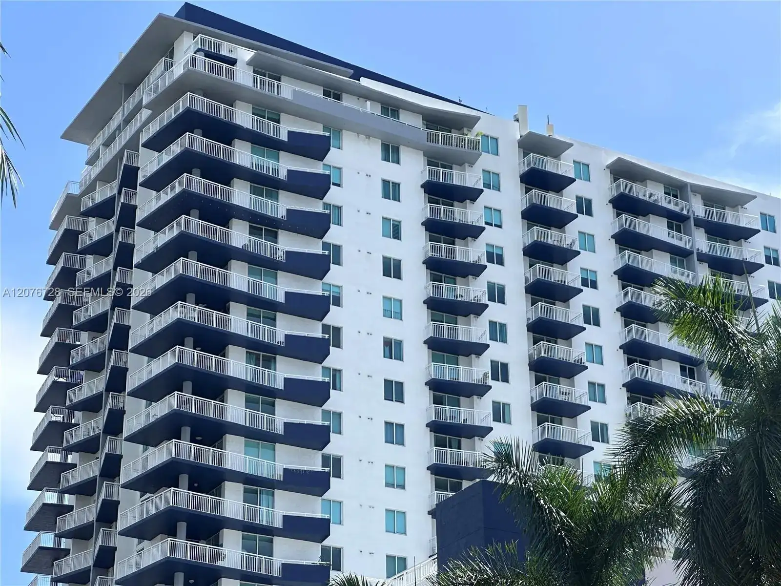 275 NE 18th St # 1810, Miami FL 33132 photo 3