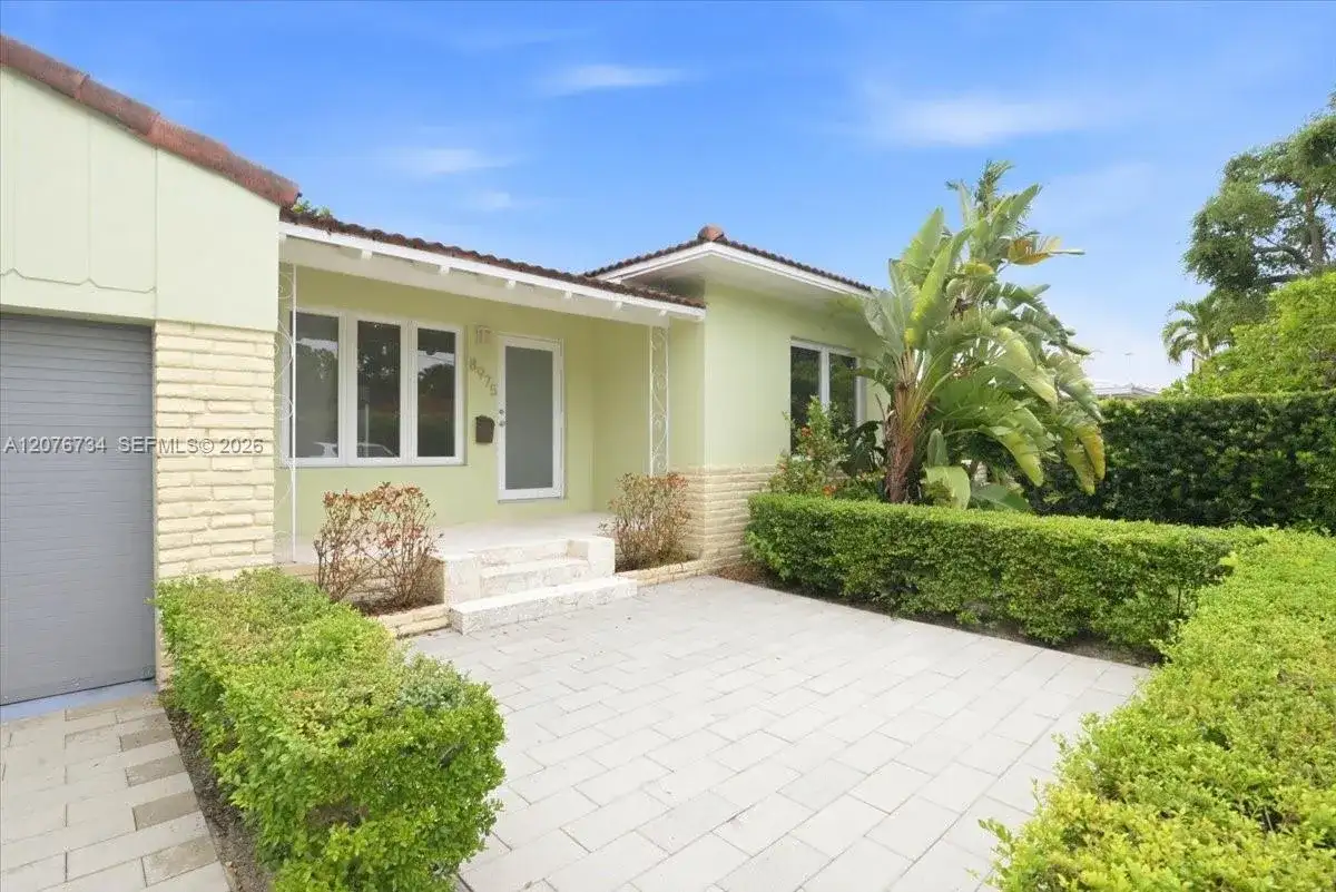 8975 Froude Ave, Surfside FL 33154 photo 2