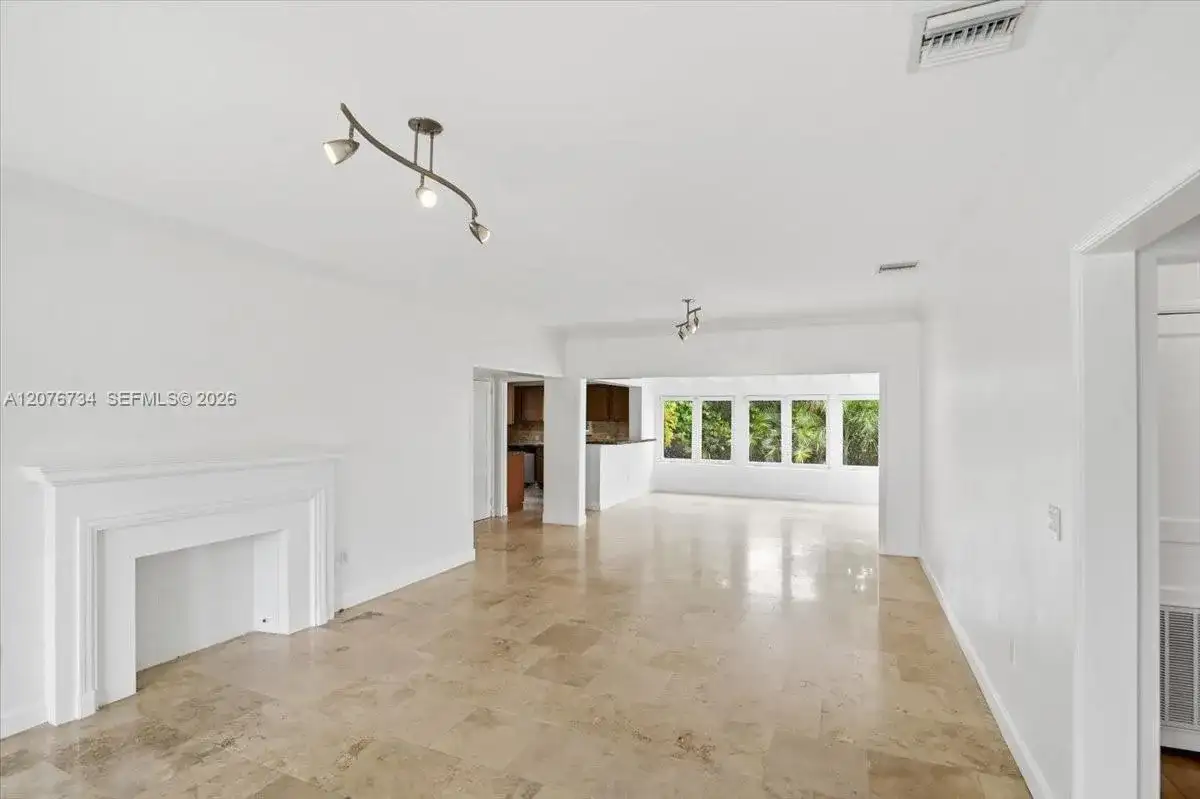 8975 Froude Ave, Surfside FL 33154 photo 3