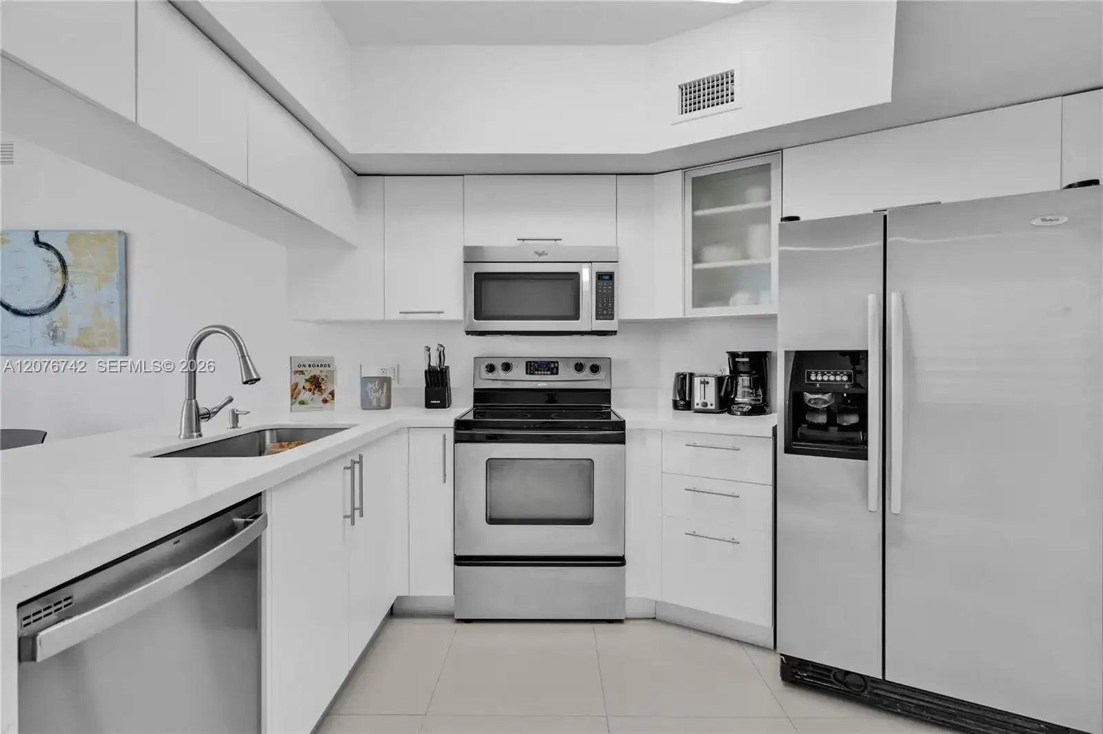 1750 N Bayshore Dr # 1602, Miami FL 33132 photo 3