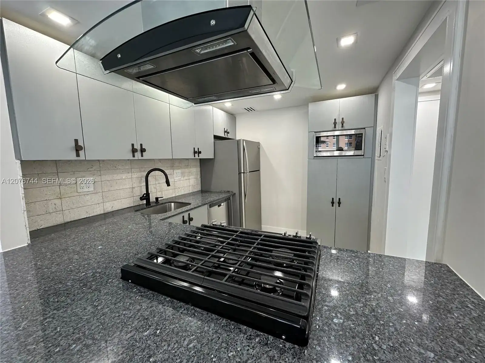 2030 S Ocean Dr # 1611, Hallandale Beach FL 33009 photo 4