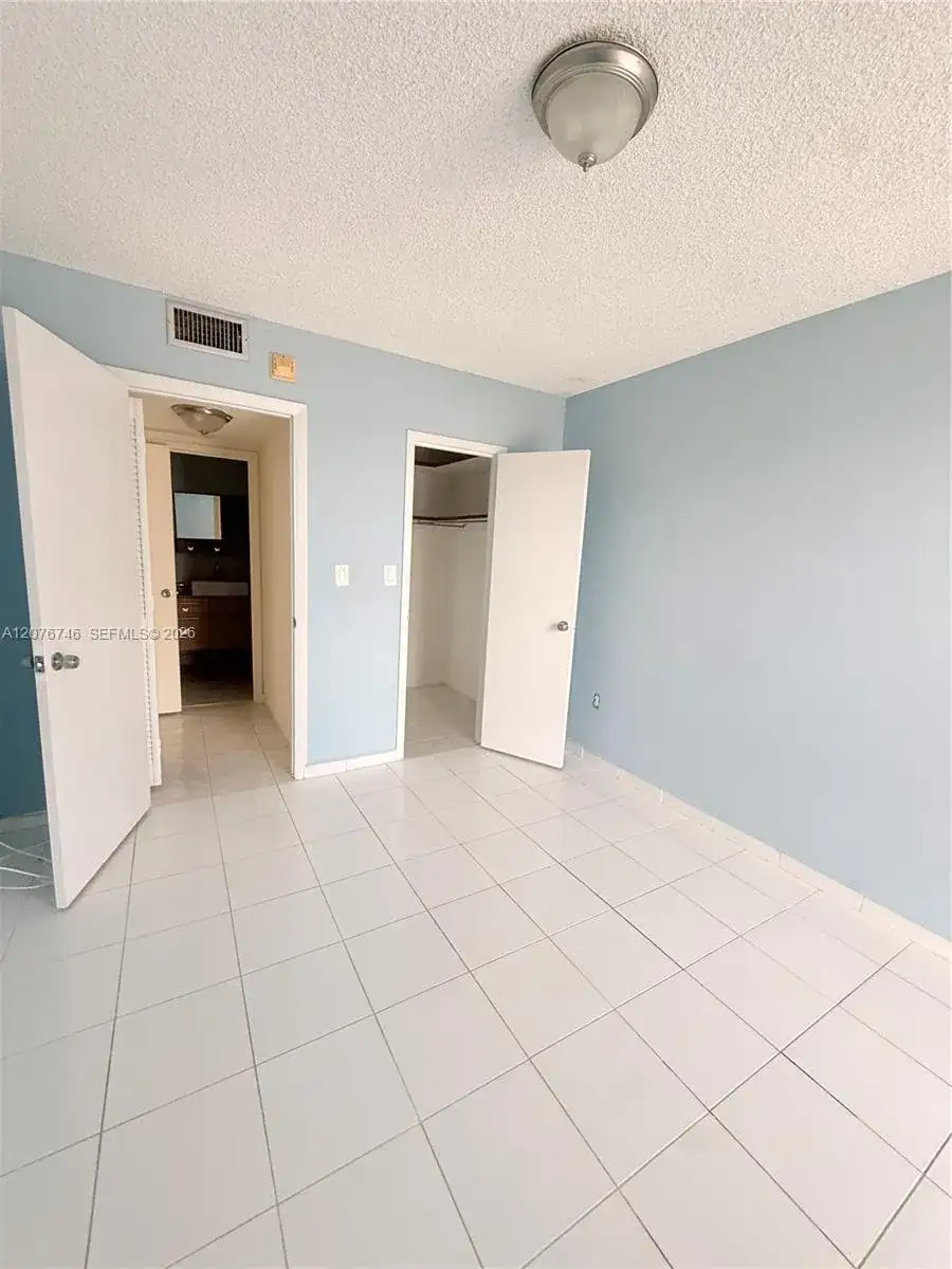 17560 Atlantic Blvd # 503, Sunny Isles Beach FL 33160 photo 2