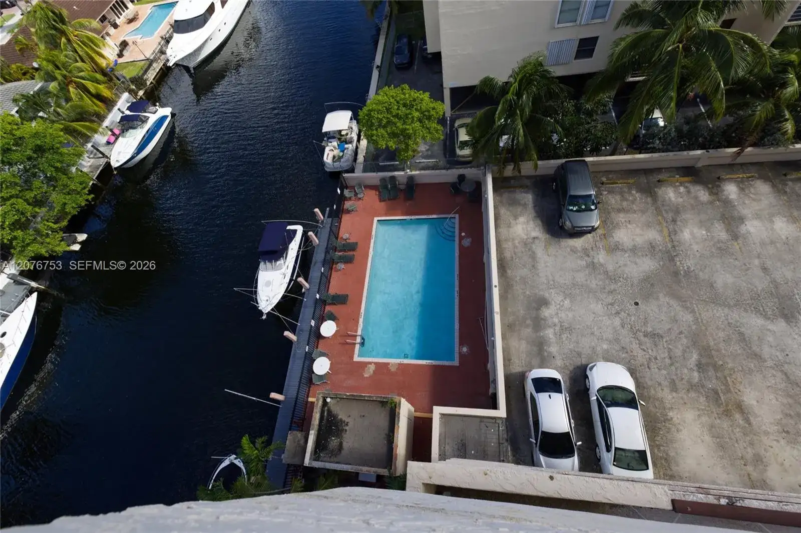 2903 N Miami Beach Blvd # 806, North Miami Beach FL 33160 photo 3