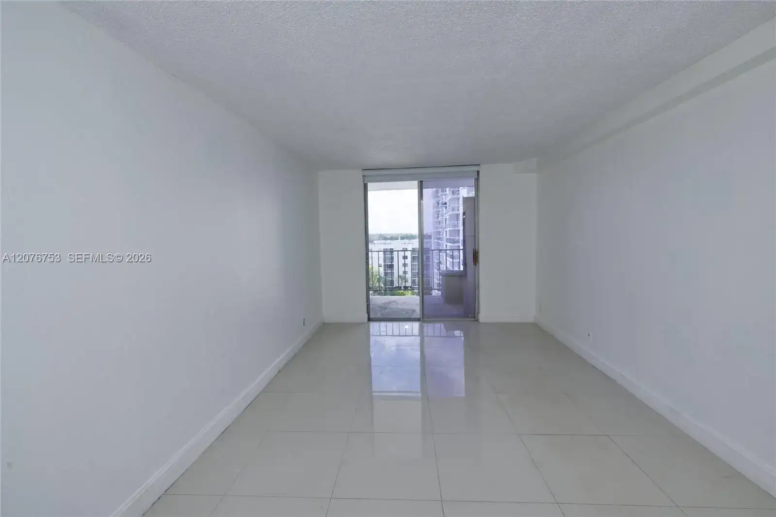 2903 N Miami Beach Blvd # 806, North Miami Beach FL 33160 photo 5