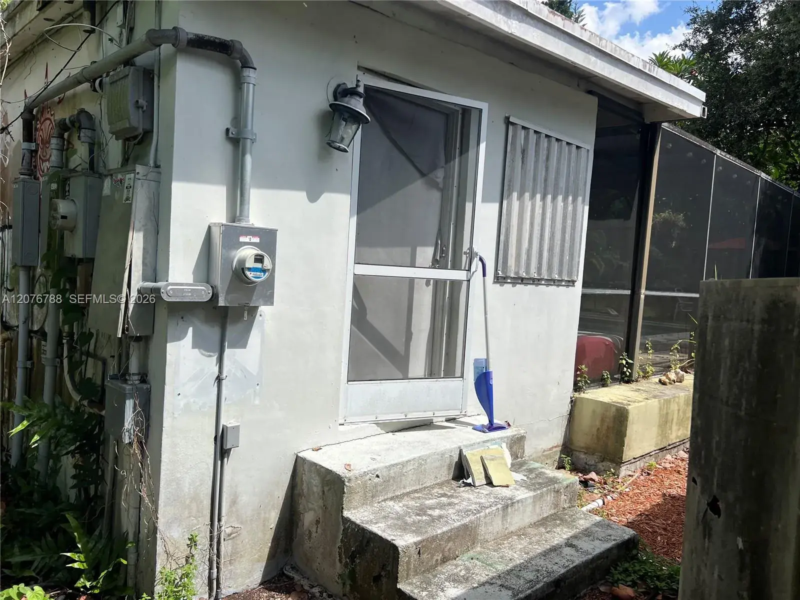 11429 NE 11th Pl, Biscayne Park FL 33161