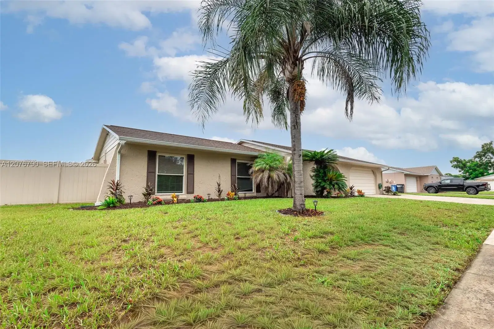 603 Wood Rd, Other City - In The State Of Florida FL 33584 photo 2