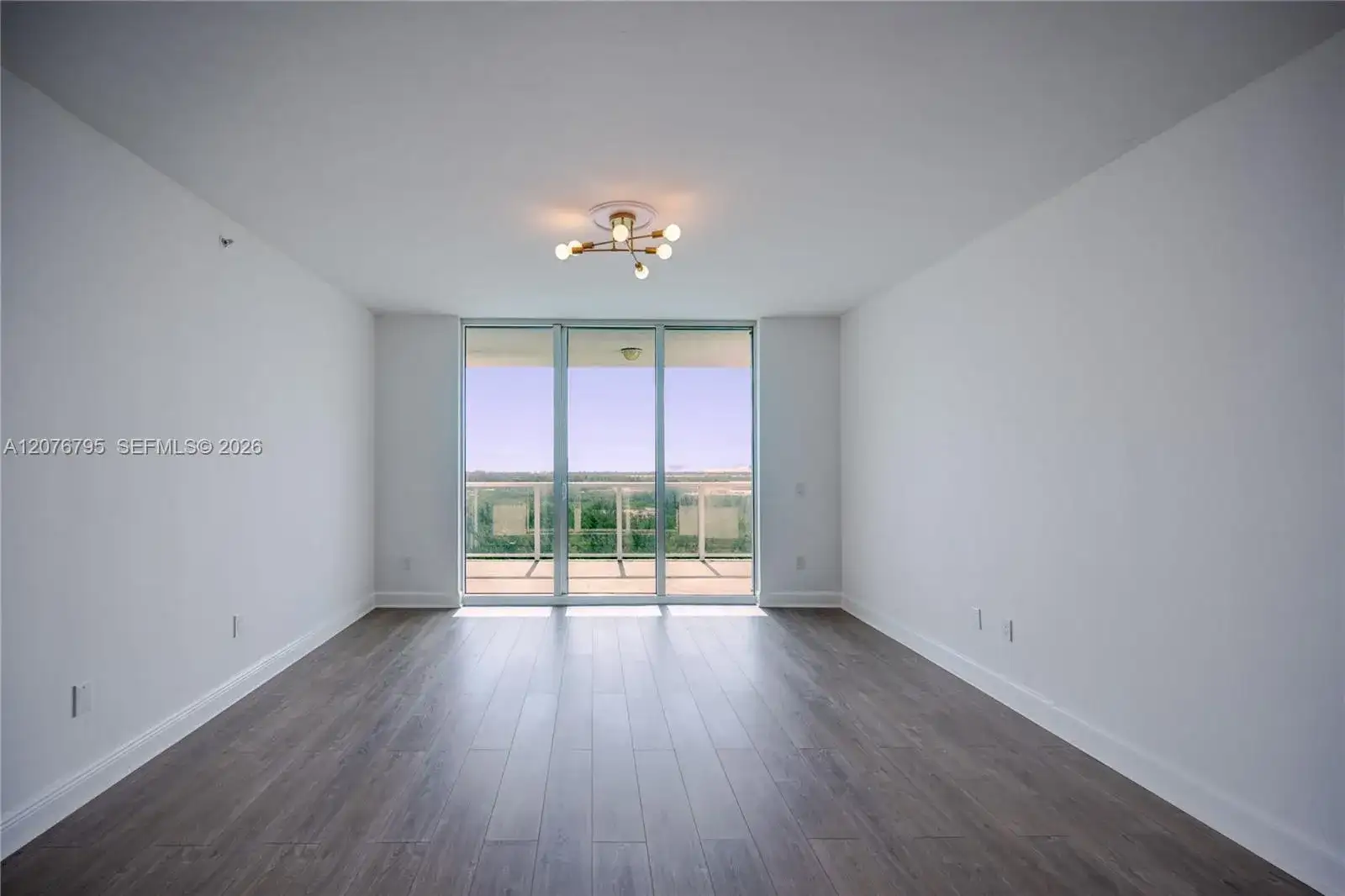 15051 Royal Oaks Ln # 2403, North Miami FL 33181 photo 3