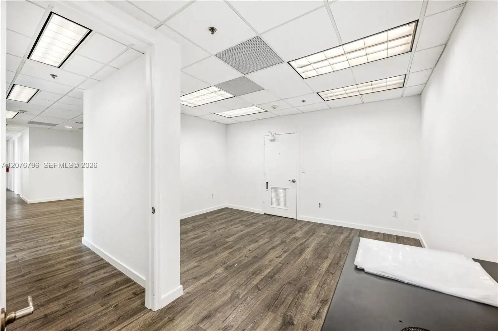 150 SE 2nd Ave # 1010, Miami FL 33131 photo 4
