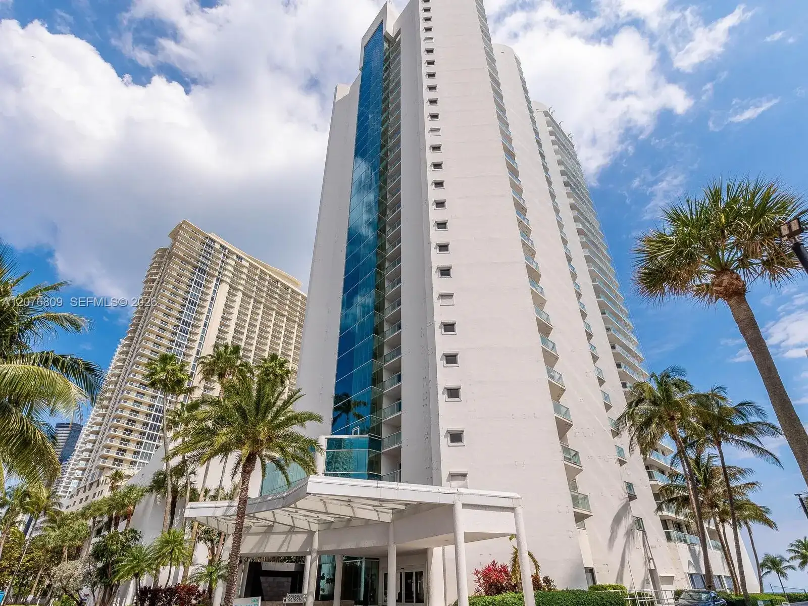 16485 Collins Ave # 1131, Sunny Isles Beach FL 33160 photo 2