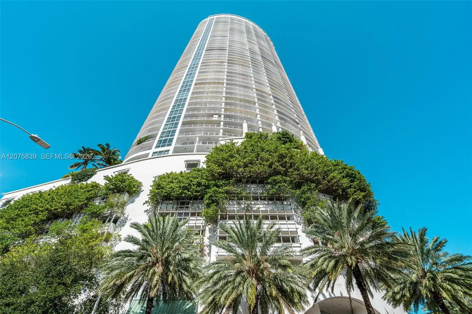 1750 N Bayshore Dr # 5010, Miami FL 33132 photo 2
