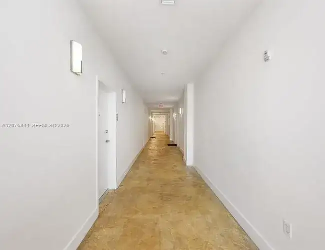 900 SW 7th St # 503, Miami FL 33130 photo 5