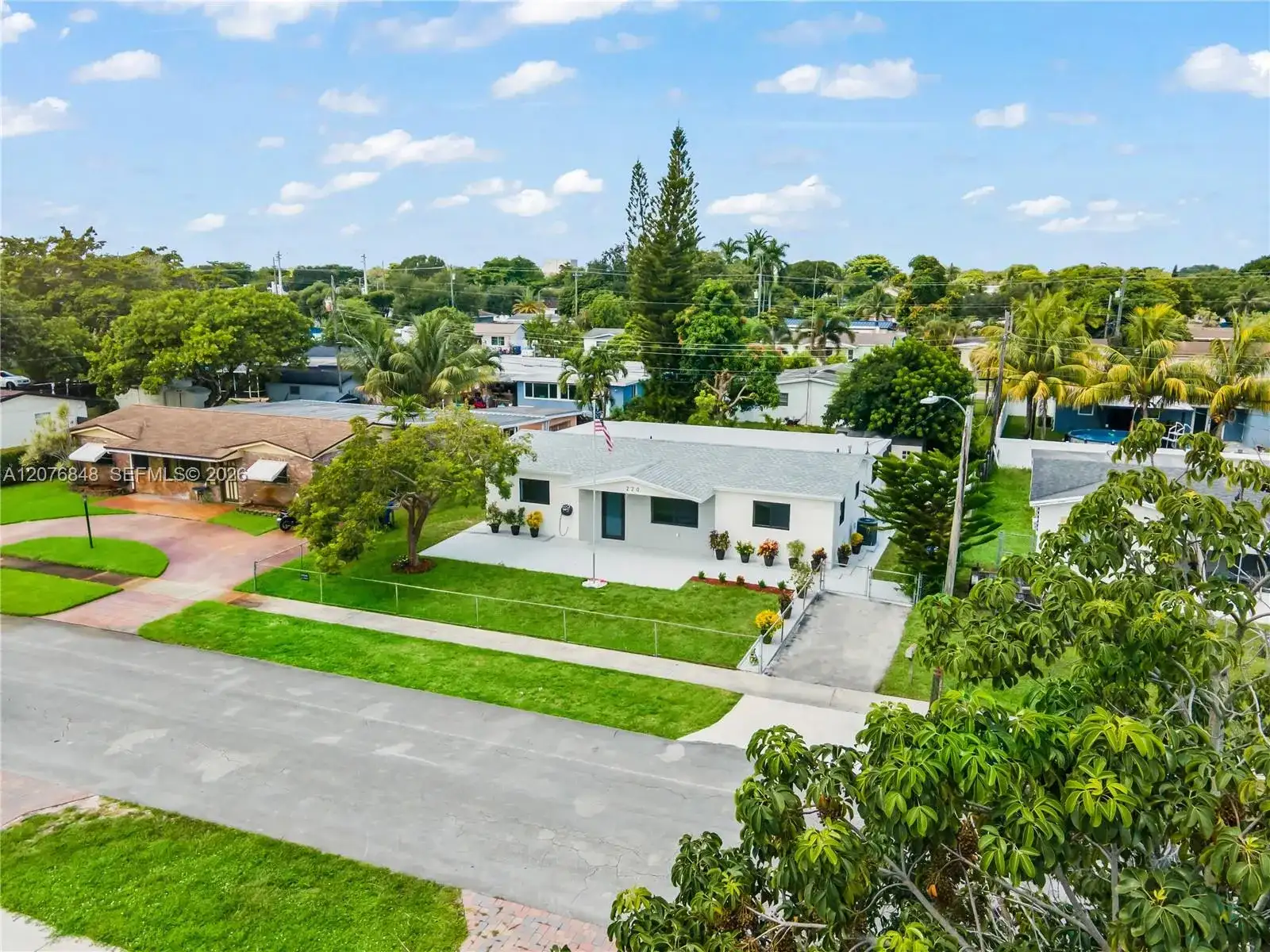 220 N 69th Ter, Hollywood FL 33024 photo 5