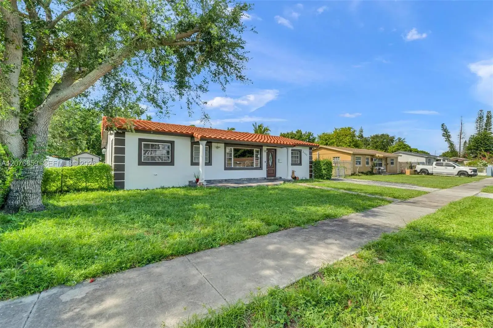 2422 NW 175th Ter # 2422, Miami Gardens FL 33056 photo 2