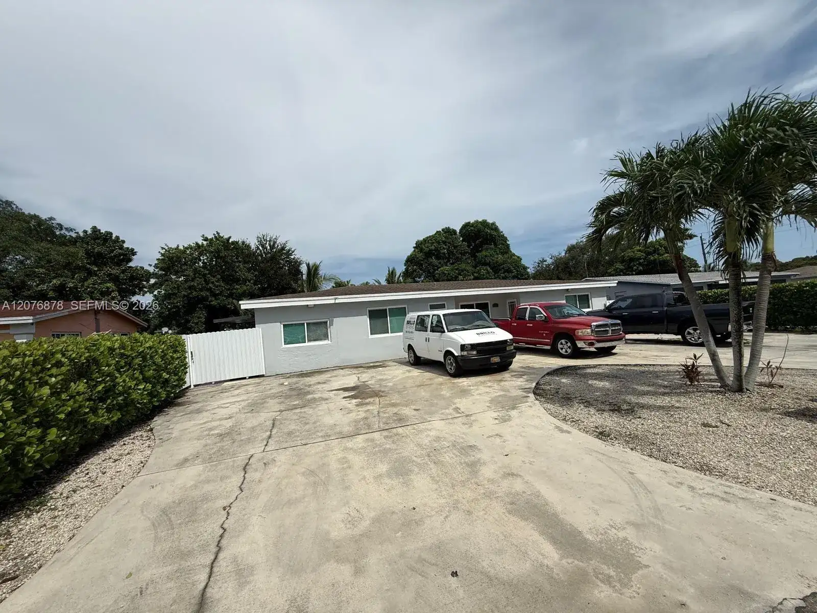 14321 NW 16th Ct, Miami FL 33167 photo 2