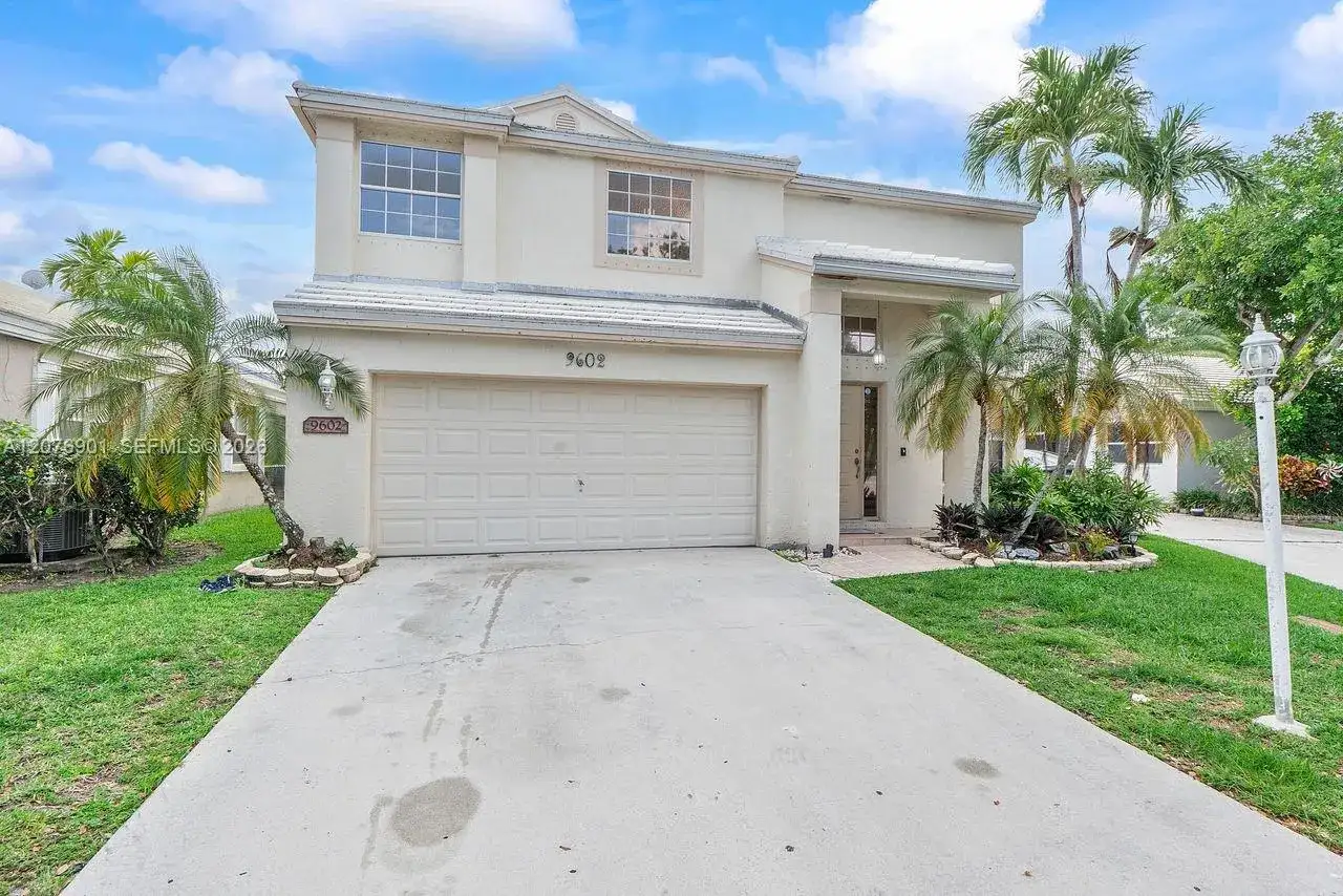 9602 NW 8th Cir, Plantation FL 33324 photo 3