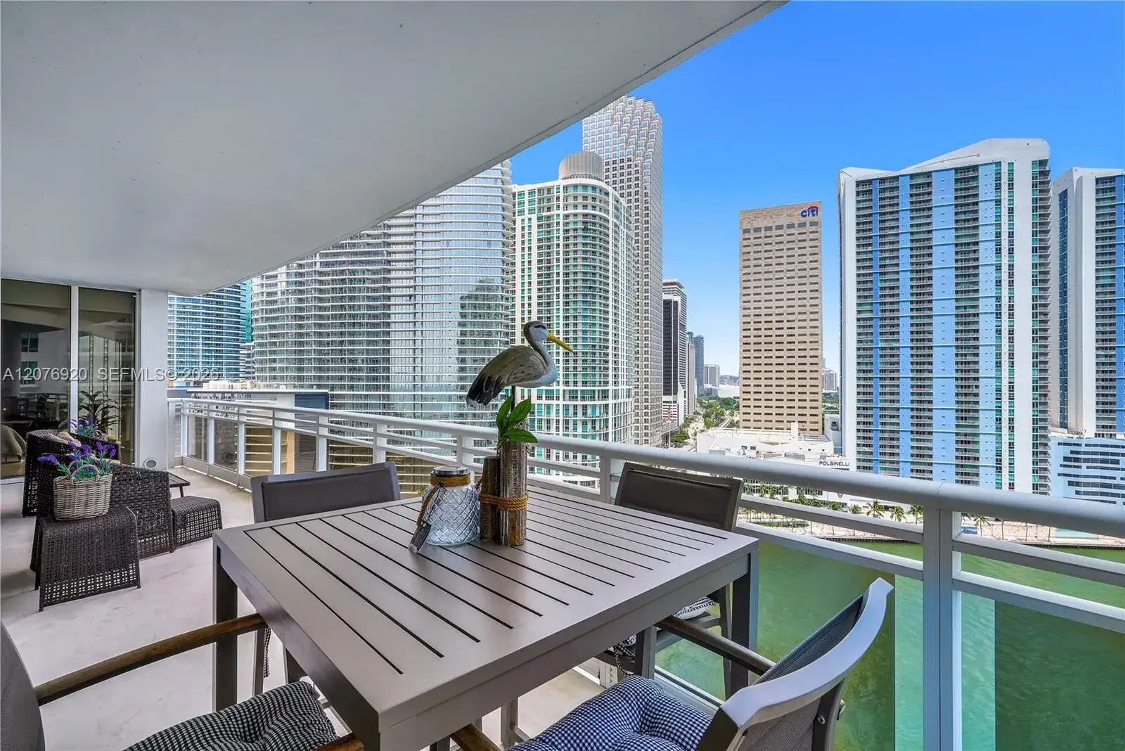 2 bedroom 2 bath Residential for sale at 901 Brickell Key Blvd # 1807, Miami FL 33131