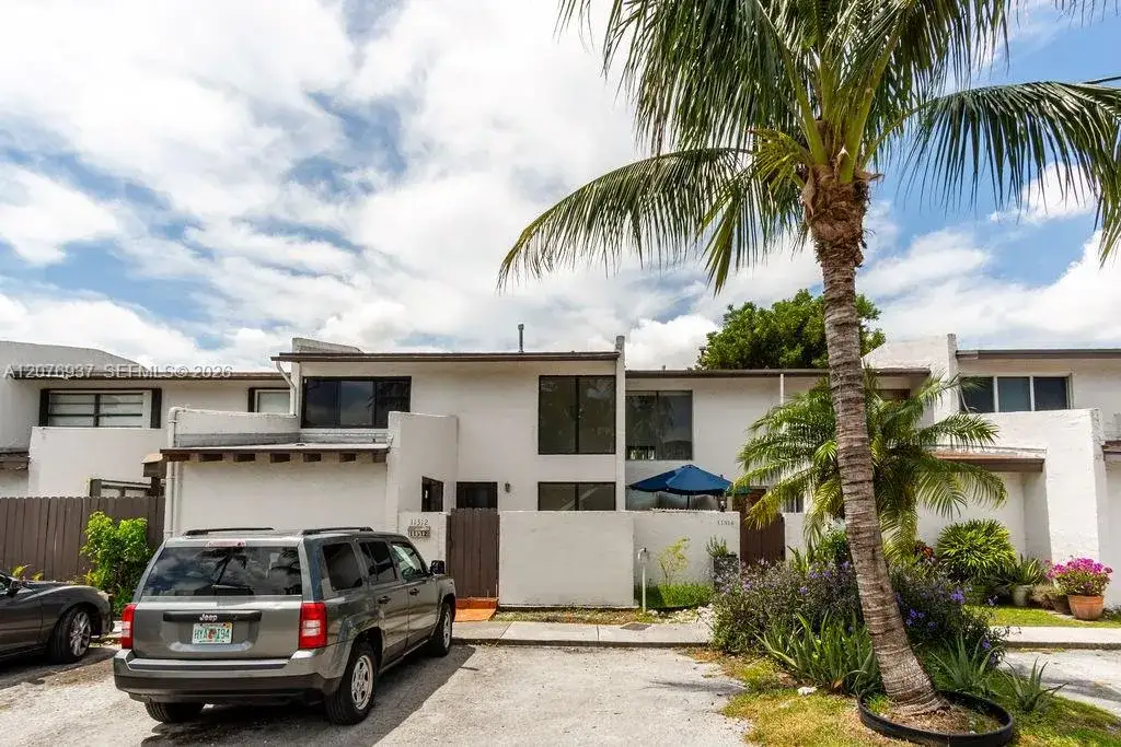 11312 SW 67th Ter, Miami FL 33173