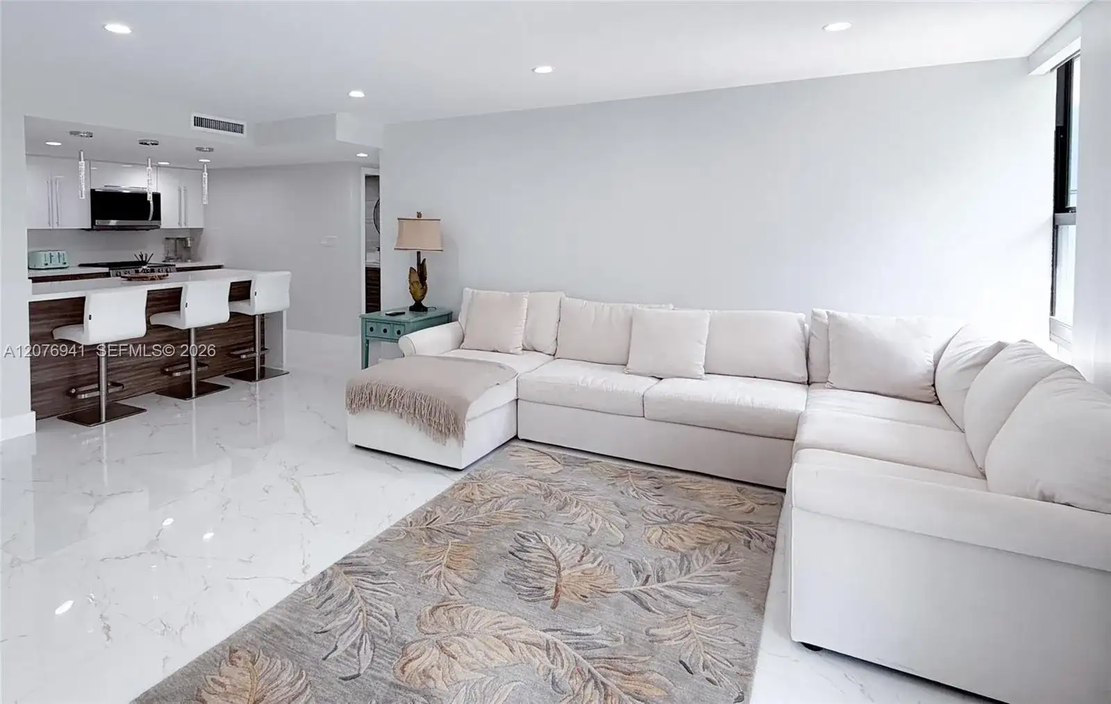 1800 Collins Ave # 3H, Miami Beach FL 33139 photo 2