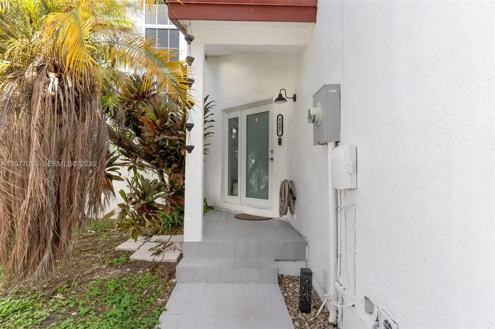 8407 SW 208th Ter, Cutler Bay FL 33189 photo 4