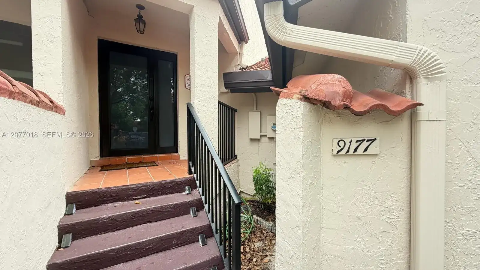 9177 W Sunrise Blvd, Plantation FL 33322 photo 2