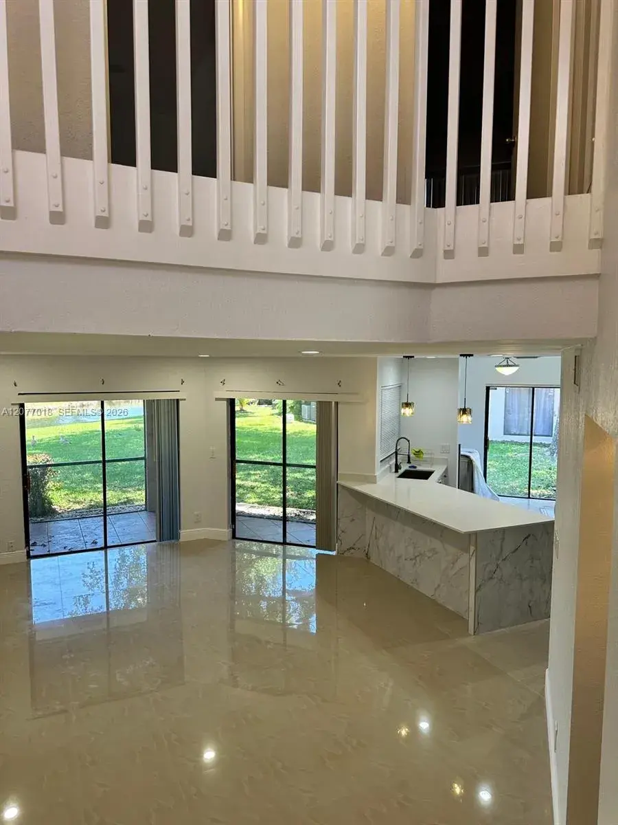 9177 W Sunrise Blvd, Plantation FL 33322