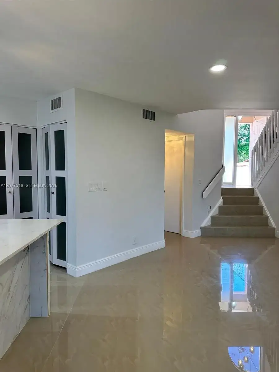 9177 W Sunrise Blvd, Plantation FL 33322 photo 5