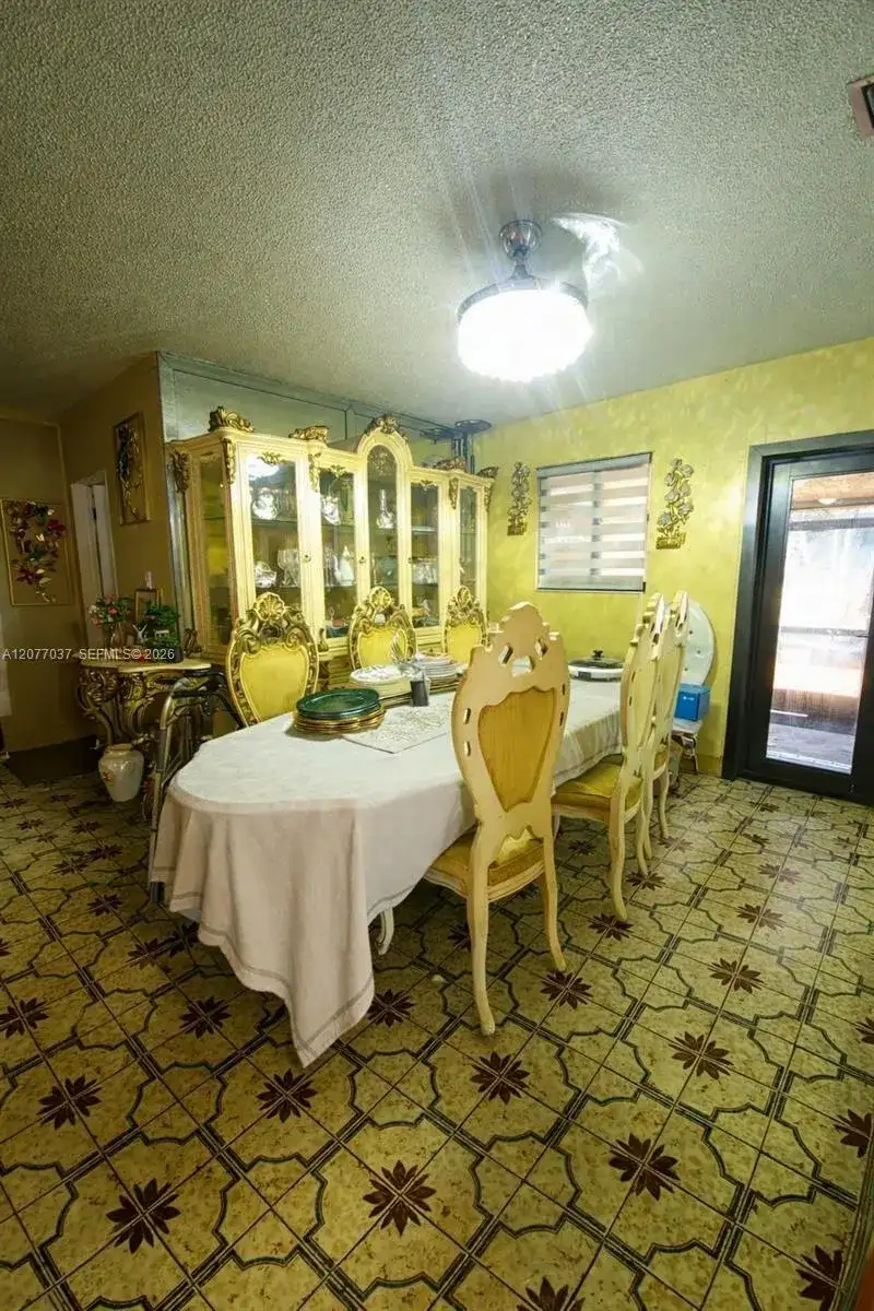 8210 NW 34th Ave, Miami FL 33147 photo 4