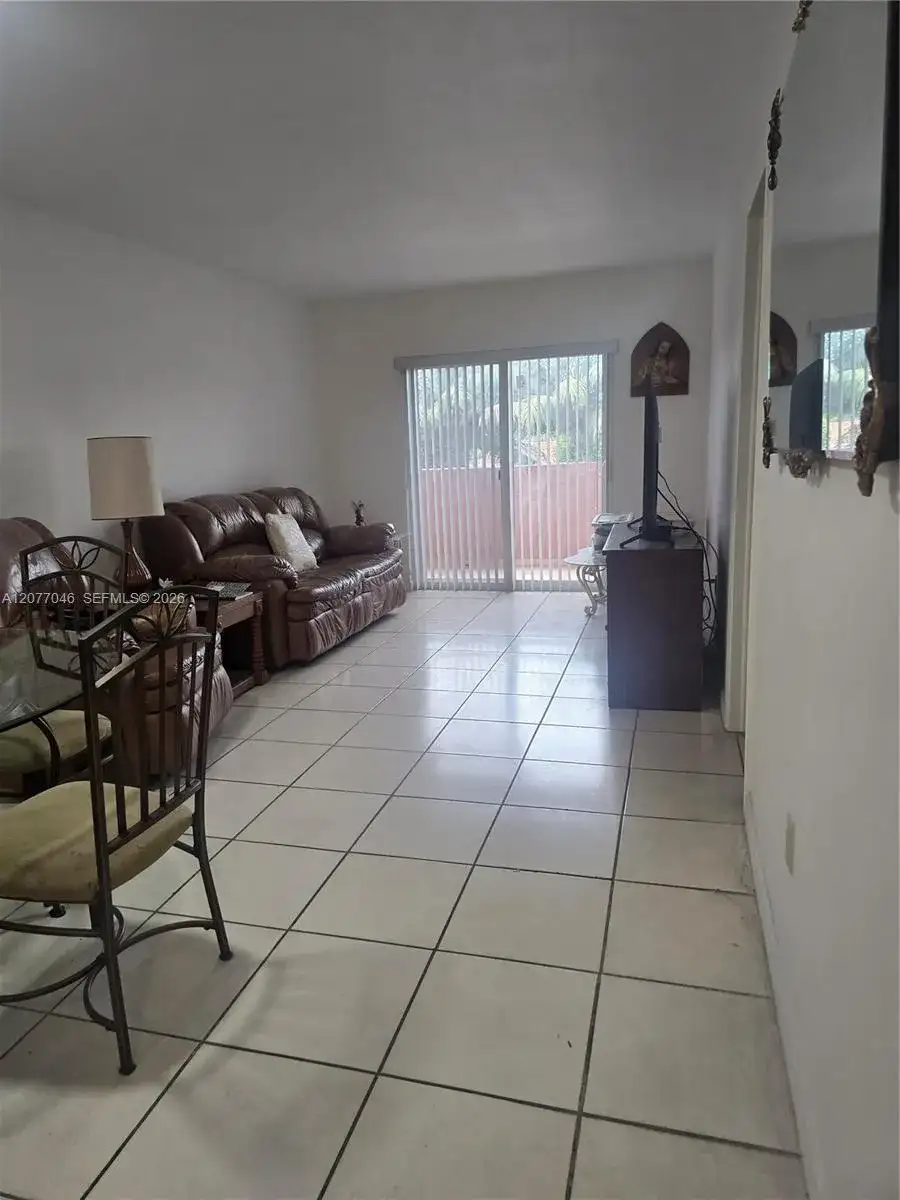 8990 SW 24th St # 226, Miami FL 33165 photo 2