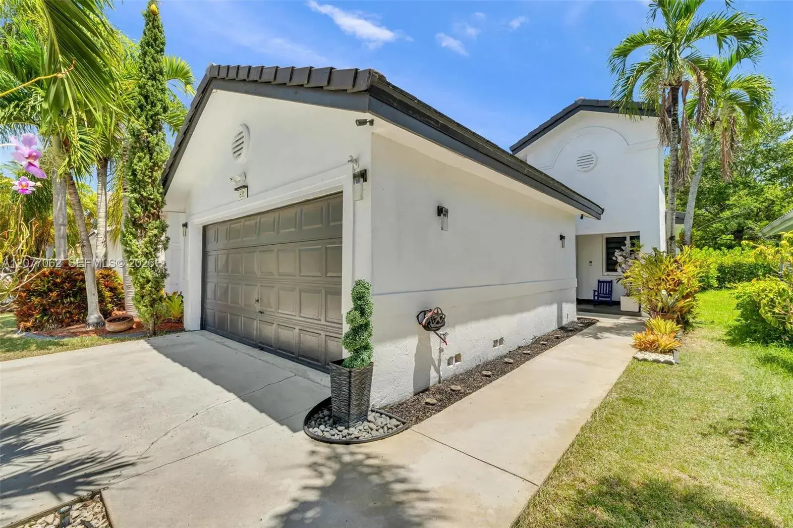 631 SW 176th Ave, Pembroke Pines FL 33029