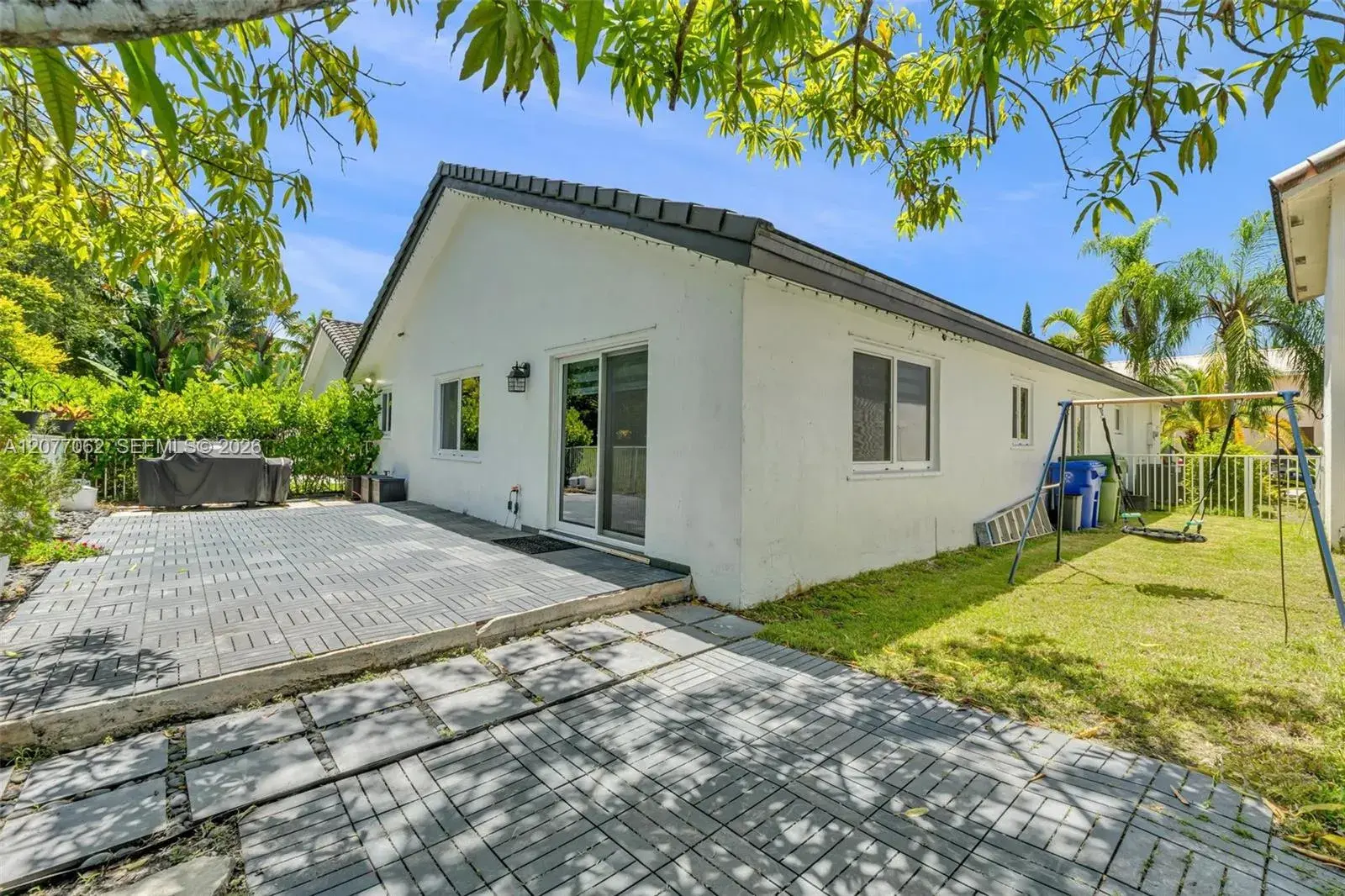 631 SW 176th Ave, Pembroke Pines FL 33029