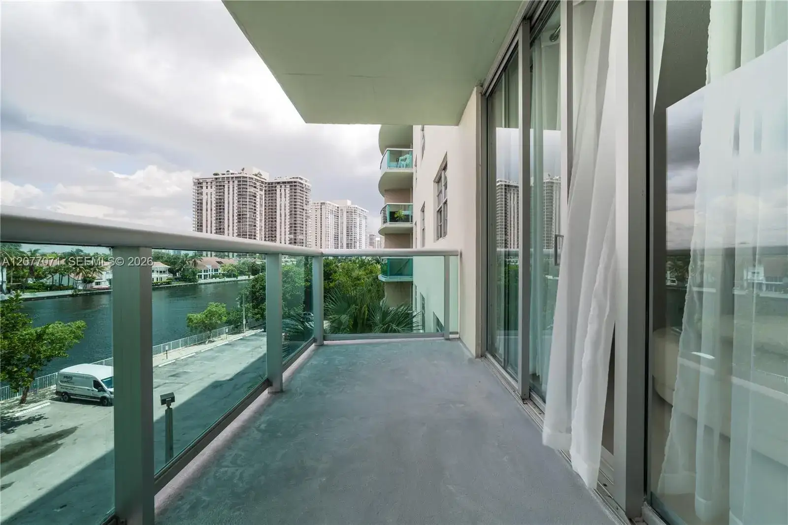 19390 Collins Ave # 419, Sunny Isles Beach FL 33160