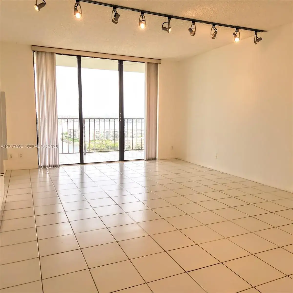 18151 NE 31st Ct # 1707, Aventura FL 33160 photo 5