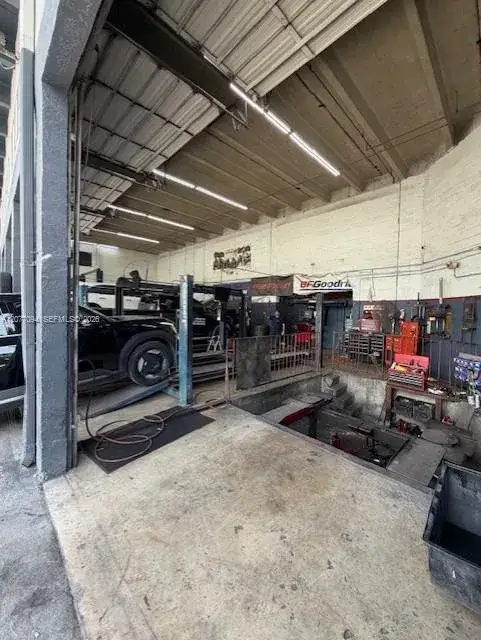 Business Opportunity for sale at CASH COW ESTABLISHED TIRE/MECHANIC SHOP, Miami FL 33142