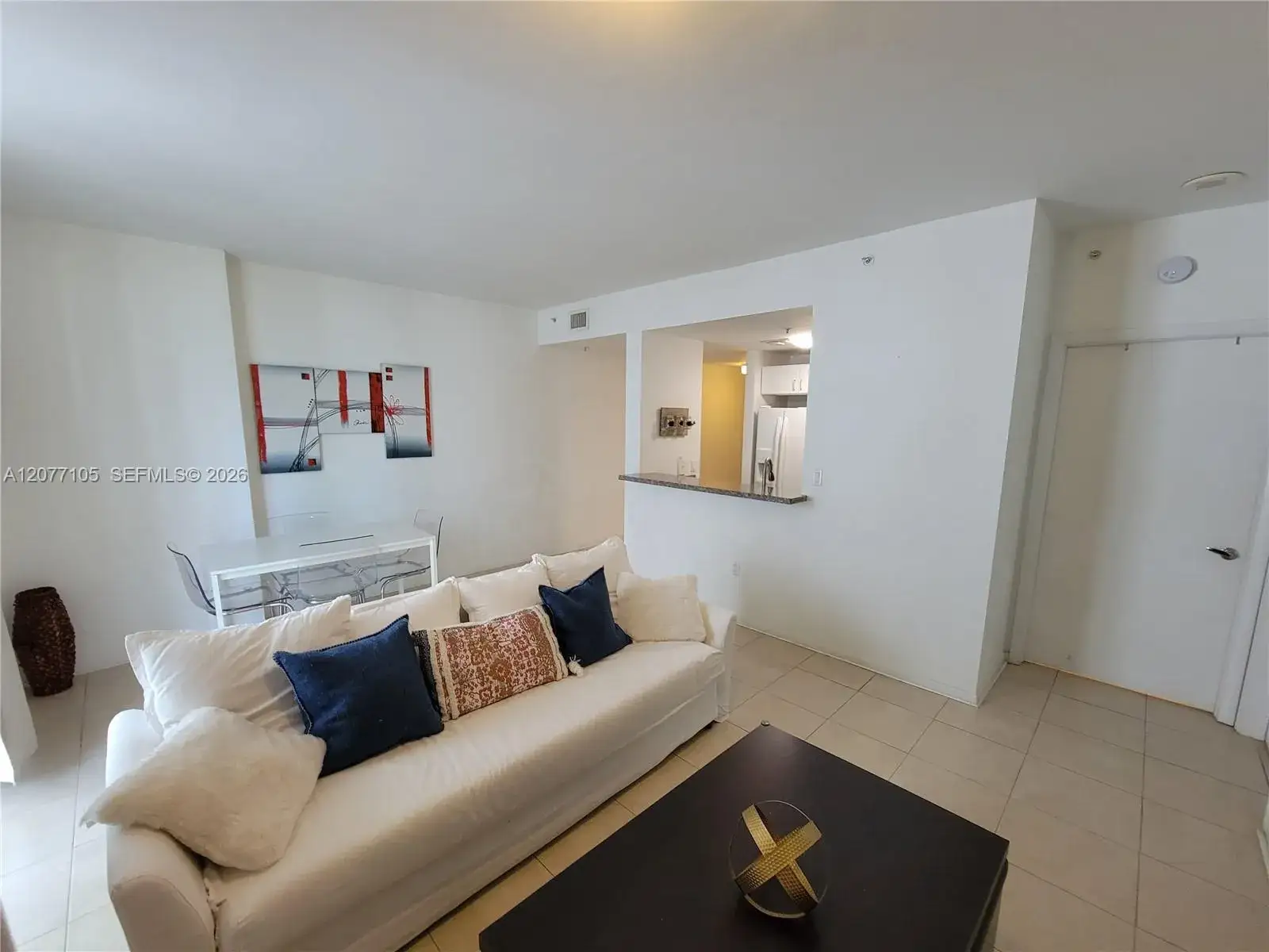 1 bedroom 1 bath Residential for sale at 185 SE 14th Ter # 1101, Miami FL 33131