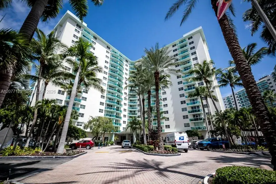 3801 S Ocean Dr # 5A, Hollywood FL 33019