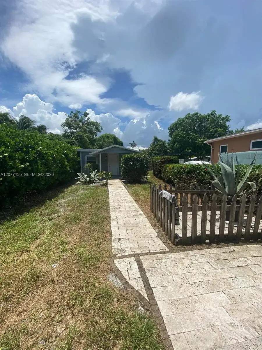 14920 NE 10th Ave, Miami FL 33161 photo 3