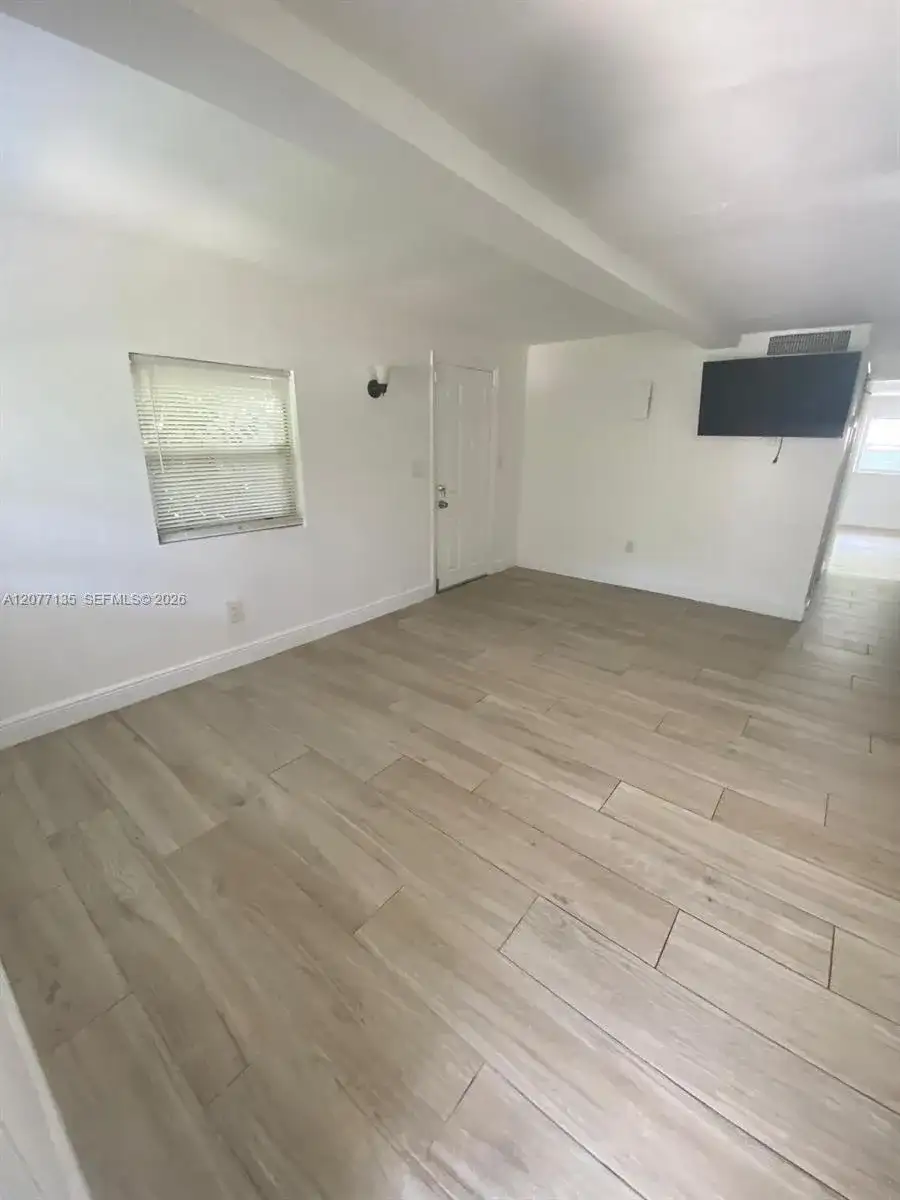 14920 NE 10th Ave, Miami FL 33161 photo 5