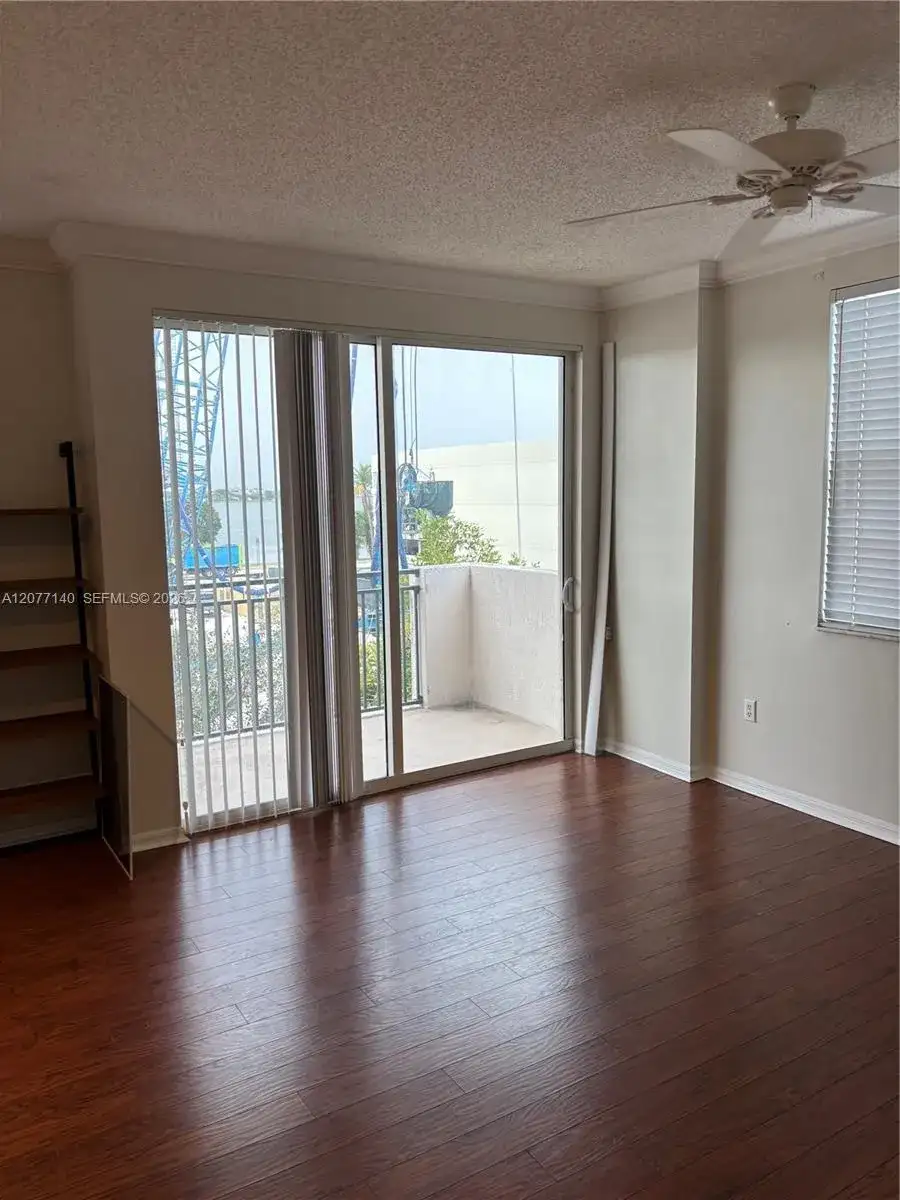 616 Clearwater Park Rd # 301, West Palm Beach FL 33401 photo 3