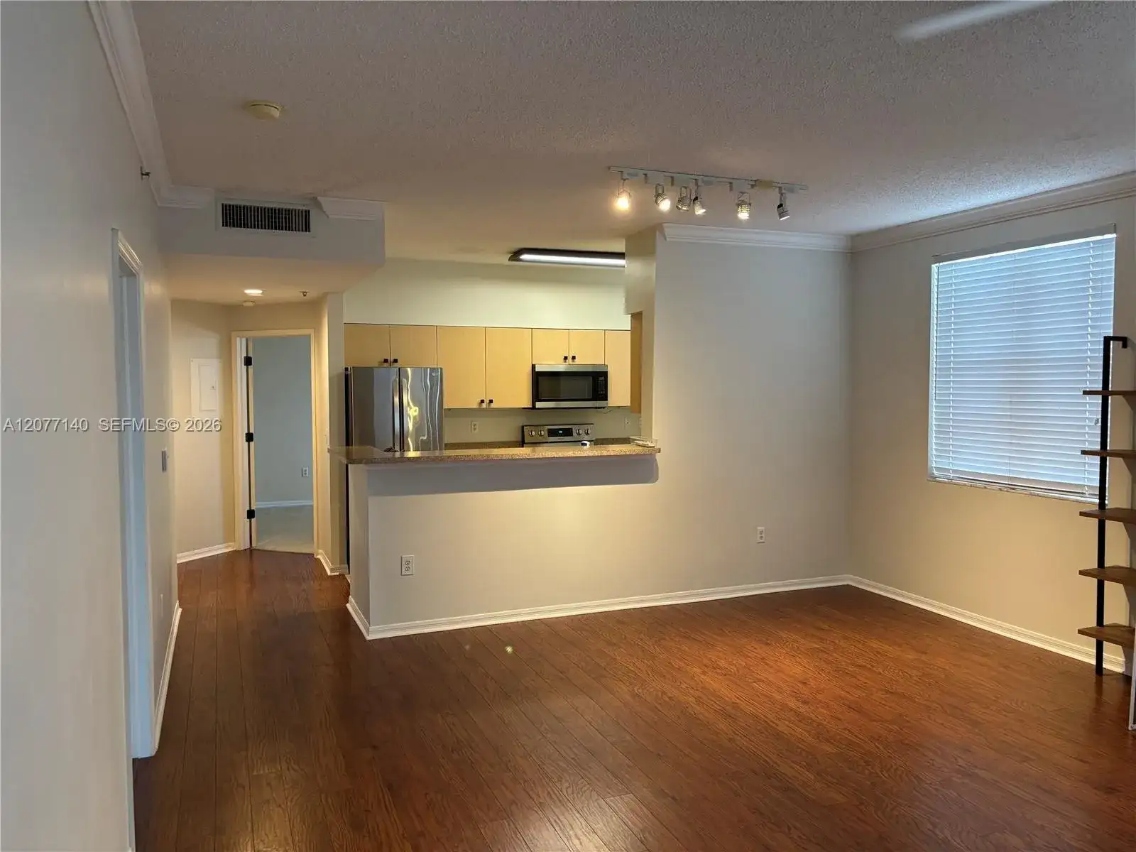 616 Clearwater Park Rd # 301, West Palm Beach FL 33401 photo 4