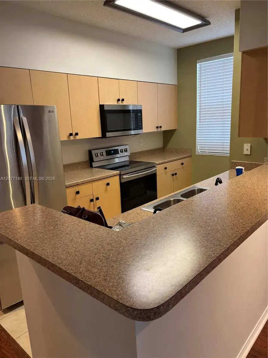 616 Clearwater Park Rd # 301, West Palm Beach FL 33401 photo 5
