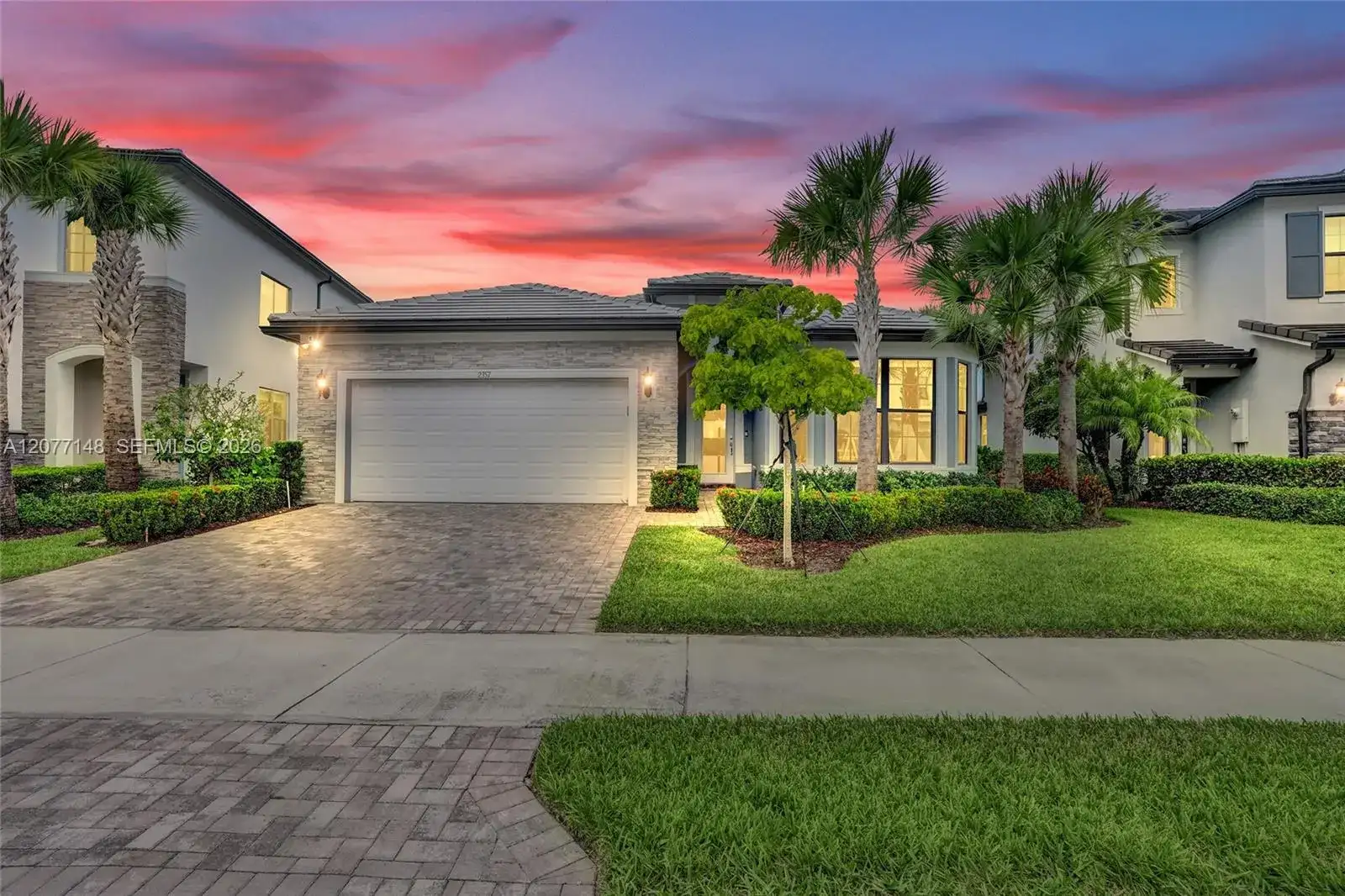 2357 Rollingwood Ct, Oakland Park FL 33309 photo 2