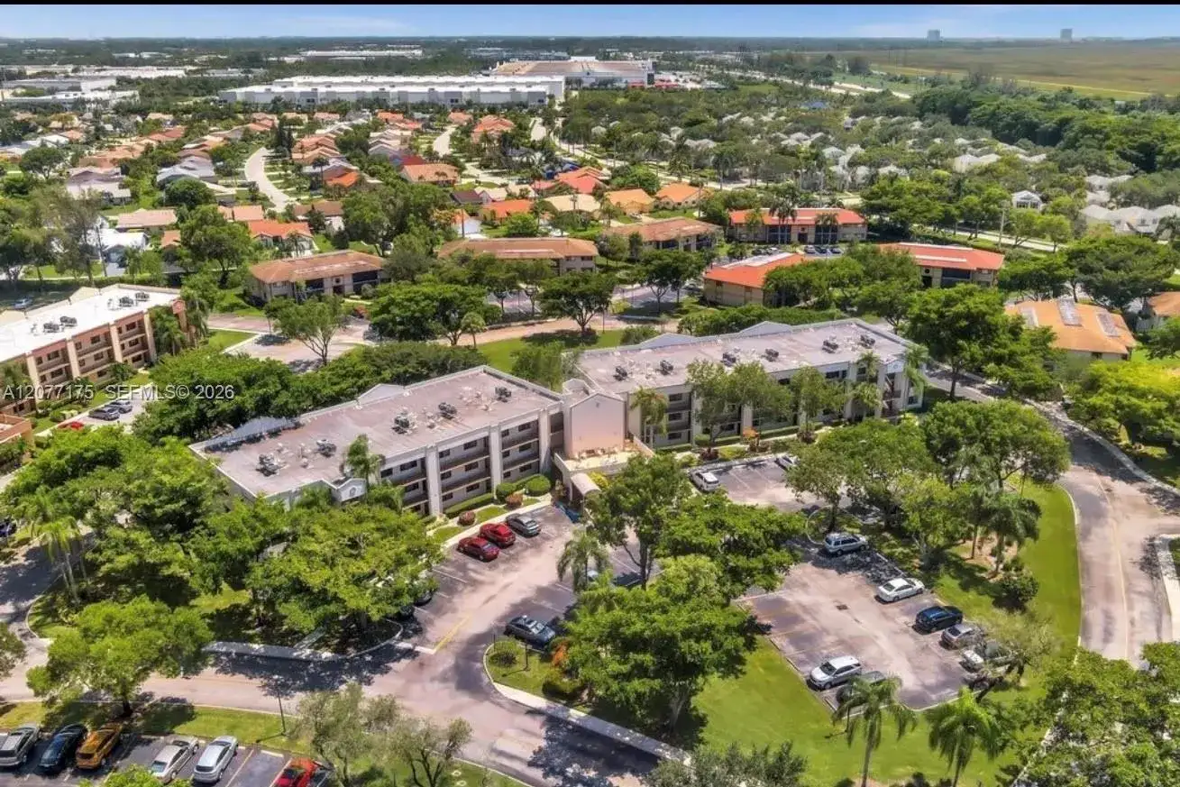 10847 W Clairmont Cir # 302, Tamarac FL 33321 photo 3