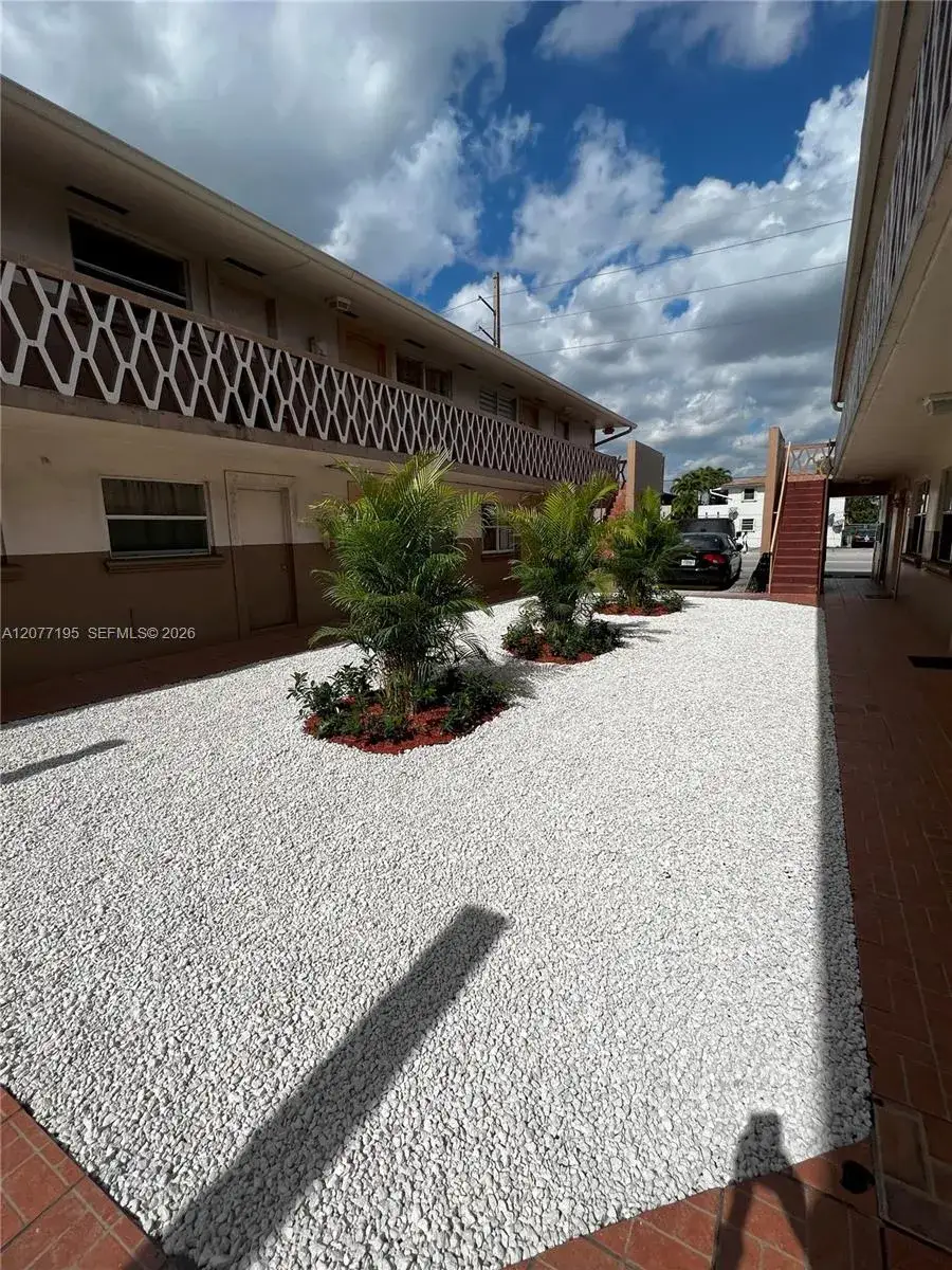 664 W 29th St # 4, Hialeah FL 33012
