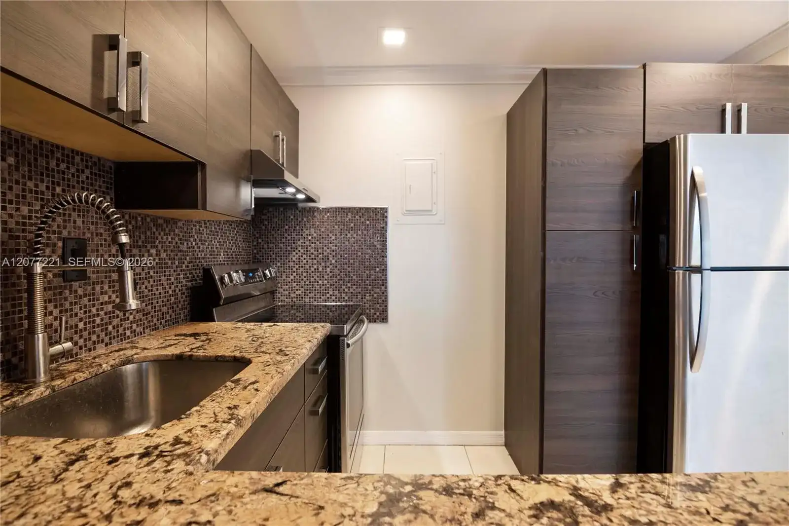 16710 NE 9th Ave # 605, North Miami Beach FL 33162 photo 3