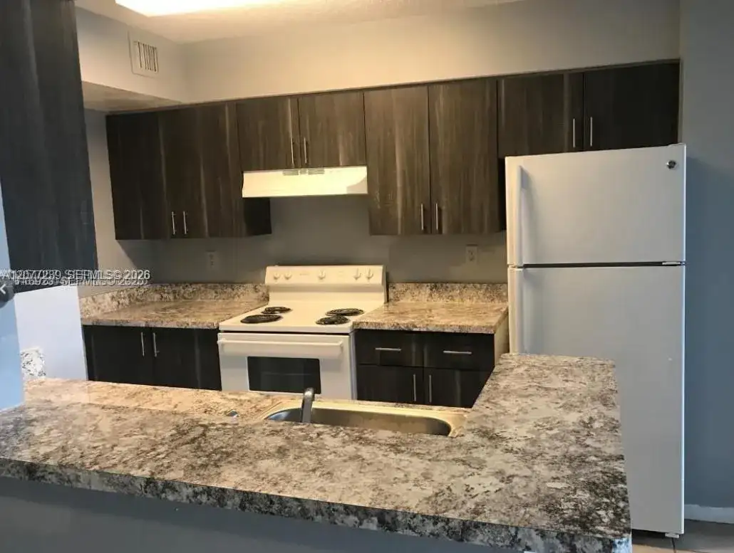15221 SW 80th St # 306, Miami FL 33193 photo 3