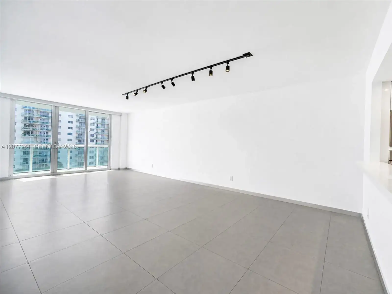 19380 Collins Ave # 905, Sunny Isles Beach FL 33160 photo 4