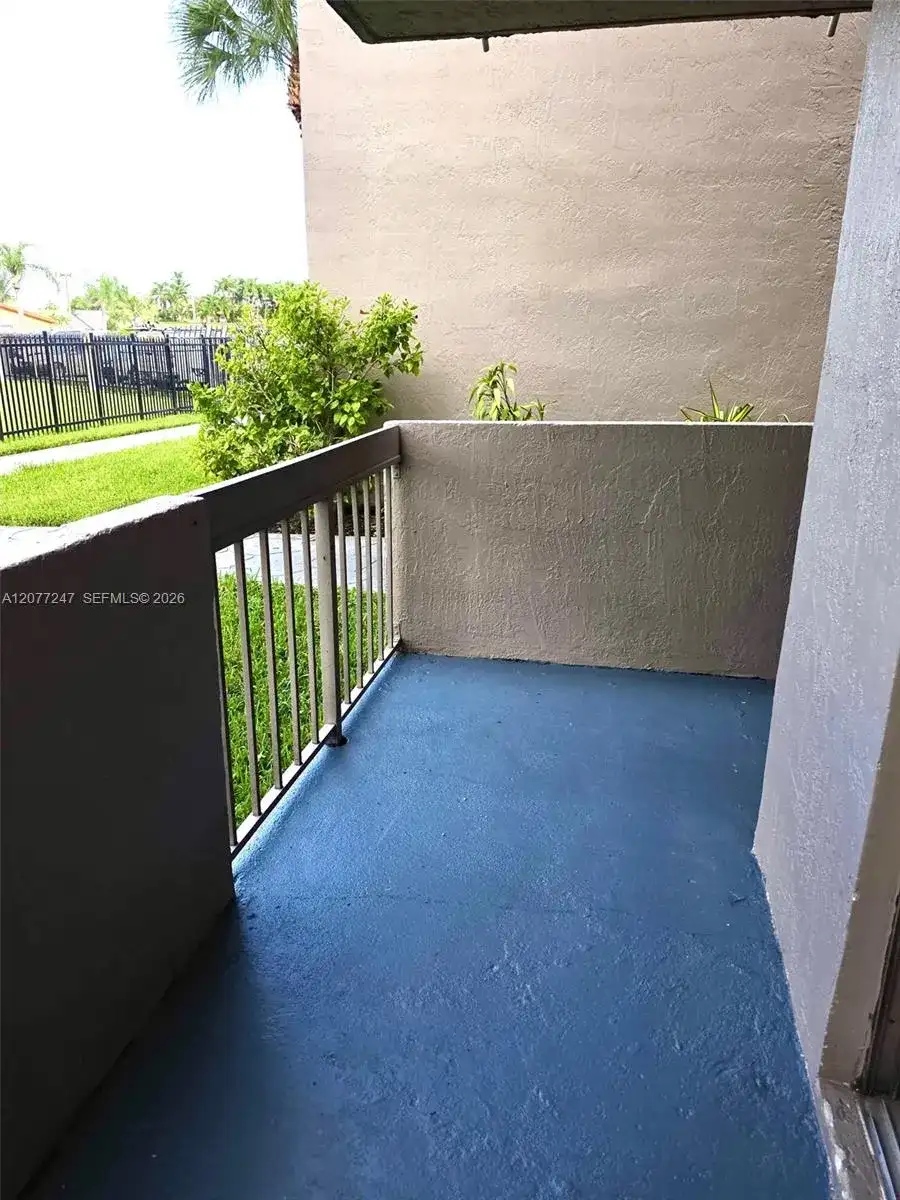 1121 SW 122nd Ave # 2, Miami FL 33184 photo 5