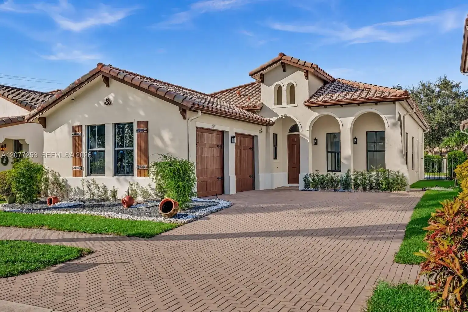 8527 NW 39th Ct, Cooper City FL 33024