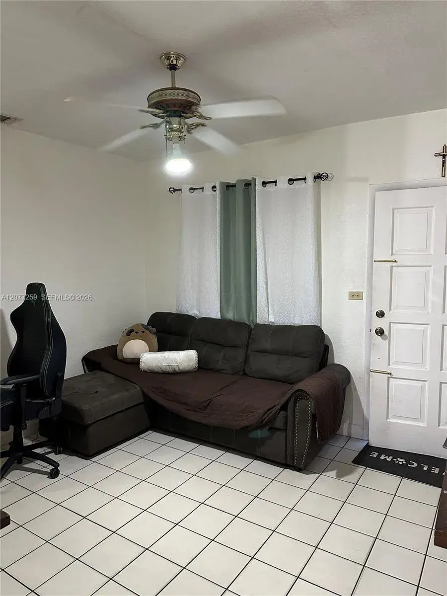 1838 NW 18th St, Miami FL 33125